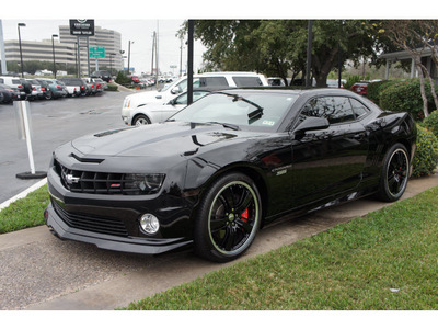 chevrolet camaro 2010 black coupe ss gasoline 8 cylinders rear wheel drive 6 speed manual 77074