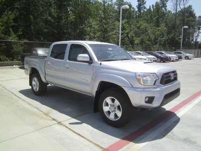 toyota tacoma 2012 silver v6 gasoline 6 cylinders 4 wheel drive automatic 75569