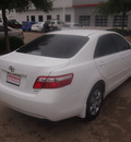 toyota camry 2009 wht sedan le gasoline 4 cylinders front wheel drive not specified 76053