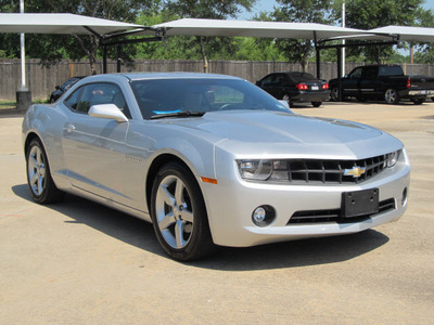 chevrolet camaro 2011 silver coupe lt gasoline 6 cylinders rear wheel drive automatic with overdrive 77074