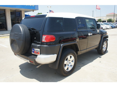 toyota fj cruiser 2010 black suv gasoline 6 cylinders 2 wheel drive automatic 77034