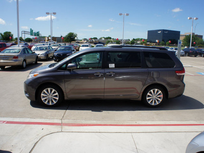 toyota sienna 2012 dk  gray van limited gasoline 6 cylinders front wheel drive 6 speed automatic 76053