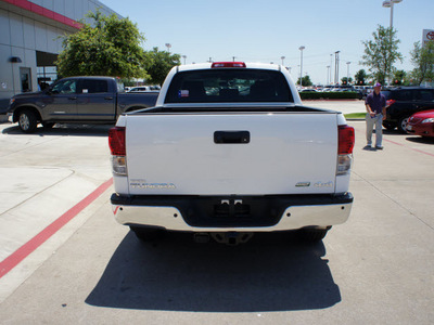 toyota tundra 2012 white limited flex fuel 8 cylinders 4 wheel drive 6 speed automatic 76053