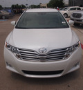 toyota venza 2012 white xle gasoline 4 cylinders front wheel drive shiftable automatic 76053