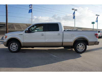 ford f 150 2012 white lariat gasoline 6 cylinders 2 wheel drive automatic 77521