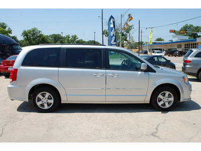 dodge grand caravan 2011 silver van mainstreet flex fuel 6 cylinders front wheel drive automatic with overdrive 76520
