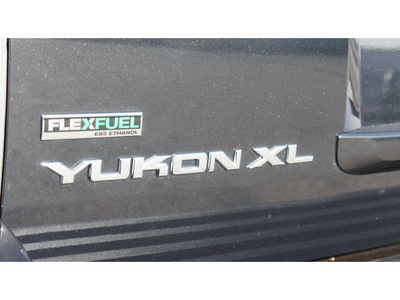 gmc yukon xl 2011 black suv denali flex fuel 8 cylinders all whee drive automatic 79407