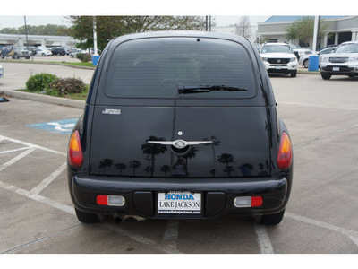 chrysler pt cruiser 2004 black wagon gasoline 4 cylinders front wheel drive automatic 77566