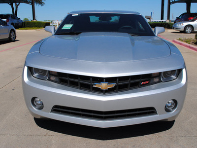 chevrolet camaro 2012 silver ice coupe lt gasoline 6 cylinders rear wheel drive not specified 76051