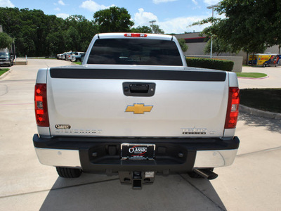 chevrolet silverado 2500hd 2012 silver lt gasoline 8 cylinders 4 wheel drive automatic 76051