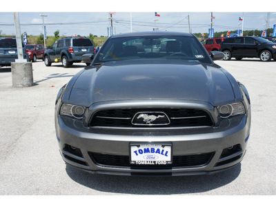 ford mustang 2013 gray coupe v6 coupe gasoline 6 cylinders rear wheel drive automatic 77375