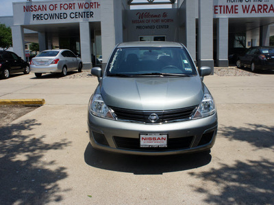 nissan versa 2010 dk  gray sedan 1 8 s gasoline 4 cylinders front wheel drive automatic 76116