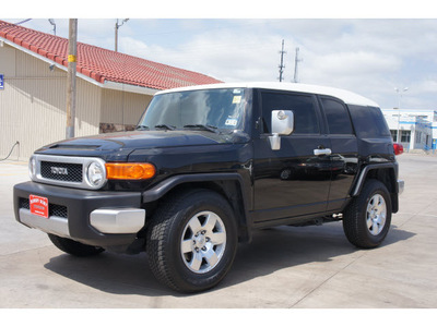 toyota fj cruiser 2007 black suv gasoline 6 cylinders rear wheel drive automatic 79110