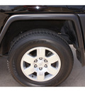 toyota fj cruiser 2007 black suv gasoline 6 cylinders rear wheel drive automatic 79110