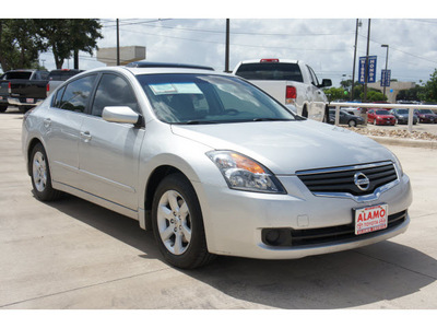 nissan altima 2008 silver sedan 2 5 s gasoline 4 cylinders front wheel drive automatic 78232