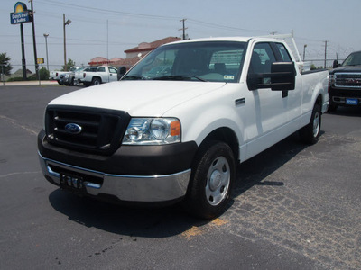 ford f 150 2008 white xl gasoline 8 cylinders 2 wheel drive automatic 76234