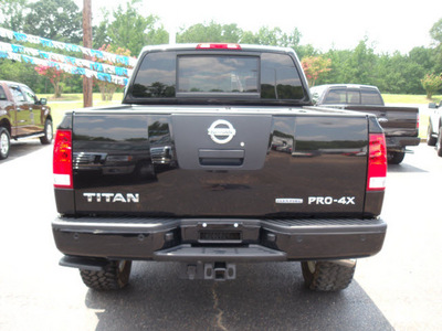 nissan titan 2012 black pro 4x flex fuel 8 cylinders 4 wheel drive 5 speed automatic 75672