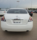 nissan altima 2012 white sedan 2 5 s gasoline 4 cylinders front wheel drive cont  variable trans  75150