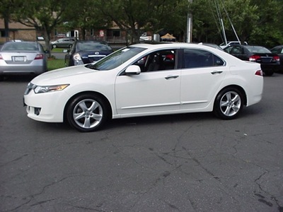 acura tsx 2009 white sedan gasoline 4 cylinders front wheel drive automatic 06019