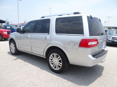lincoln navigator 2010 silver suv flex fuel 8 cylinders 2 wheel drive automatic 77388