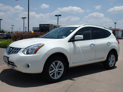 nissan rogue 2012 white sv gasoline 4 cylinders front wheel drive automatic with overdrive 76018