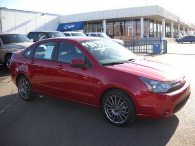 ford focus 2011 red sedan sport ses gasoline 4 cylinders front wheel drive automatic 79925