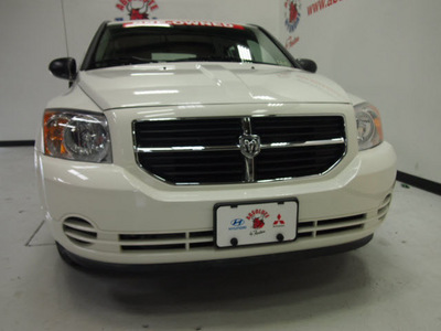 dodge caliber 2010 white hatchback sxt gasoline 4 cylinders front wheel drive automatic 75150