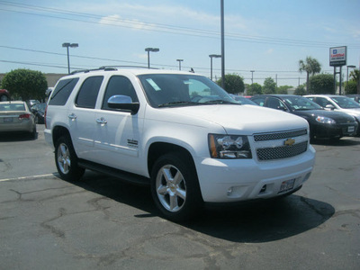 chevrolet tahoe 2012 white suv ls flex fuel 8 cylinders 2 wheel drive automatic 77581
