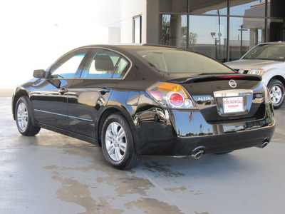 nissan altima 2011 black sedan 2 5 s gasoline 4 cylinders front wheel drive shiftable automatic 77477