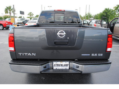 nissan titan 2010 dk  gray se flex fuel 8 cylinders 2 wheel drive automatic with overdrive 77581