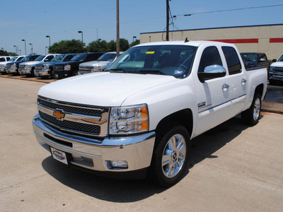 chevrolet silverado 1500 2012 white flex fuel 8 cylinders 2 wheel drive automatic 75075