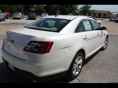 ford taurus 2013 white sedan sel fwd gasoline 6 cylinders front wheel drive 6 speed automatic 75142