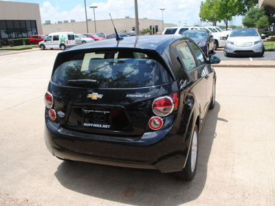 chevrolet sonic 2012 black hatchback gasoline 4 cylinders front wheel drive not specified 75075