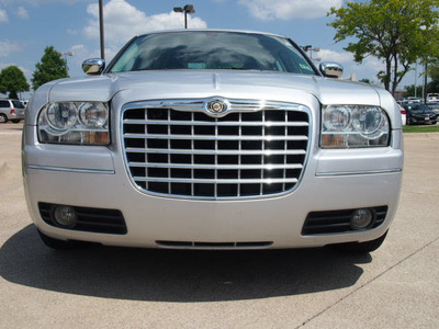 chrysler 300 2010 silver sedan touring gasoline 6 cylinders rear wheel drive automatic 75150