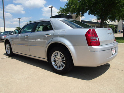 chrysler 300 2010 silver sedan touring gasoline 6 cylinders rear wheel drive automatic 75150