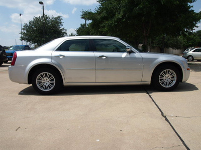 chrysler 300 2010 silver sedan touring gasoline 6 cylinders rear wheel drive automatic 75150