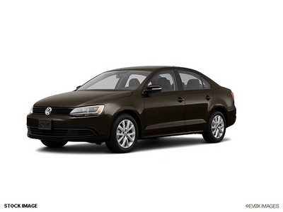 volkswagen jetta 2012 brown sedan se gasoline 5 cylinders front wheel drive 6 speed automatic 56001