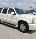 cadillac escalade esv 2004 white suv gasoline 8 cylinders all whee drive 4 speed automatic 77388