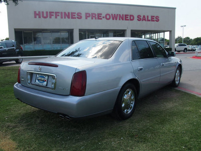 cadillac deville 2005 lt  blue sedan gasoline 8 cylinders front wheel drive automatic 75067