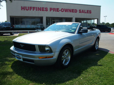 ford mustang 2007 silver v6 premium gasoline 6 cylinders rear wheel drive automatic 75067