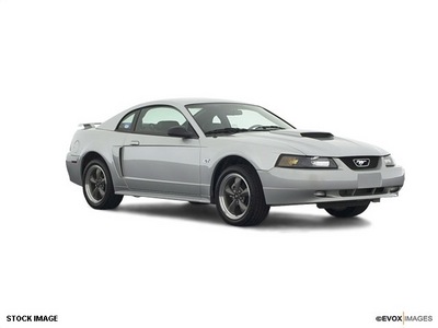 ford mustang 2004 coupe gt deluxe gasoline 8 cylinders rear wheel drive not specified 77338