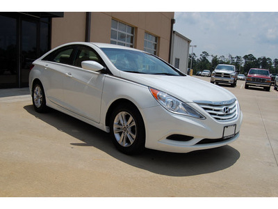 hyundai sonata 2011 white sedan gls gasoline 4 cylinders front wheel drive automatic with overdrive 77656
