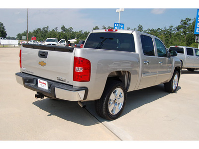 chevrolet silverado 1500 2009 silver lt gasoline 8 cylinders 2 wheel drive automatic with overdrive 77656