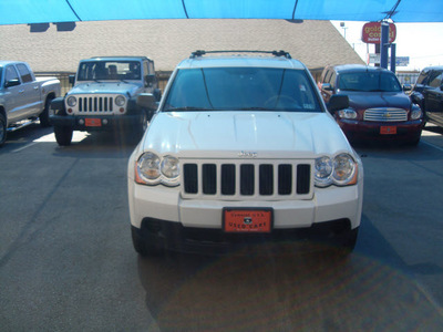 jeep grand cherokee 2008 white suv laredo gasoline 6 cylinders 2 wheel drive automatic 79936