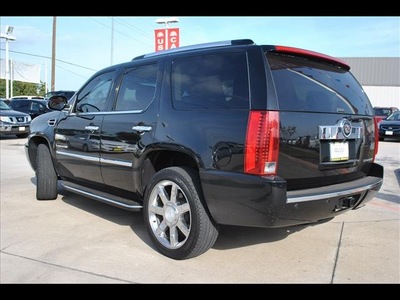 cadillac escalade 2008 suv gasoline 8 cylinders all whee drive 6 speed automatic 77090