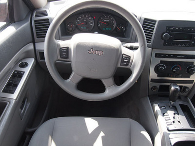 jeep grand cherokee 2005 red suv laredo gasoline 6 cylinders rear wheel drive automatic 76234