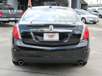 lincoln mks 2010 black sedan gasoline 6 cylinders all whee drive automatic with overdrive 77074