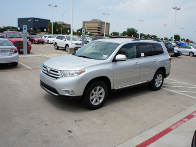 toyota highlander 2012 silver suv gasoline 4 cylinders front wheel drive 6 speed automatic 76053