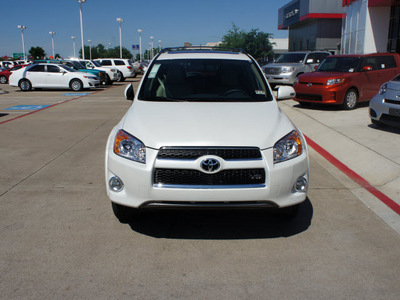 toyota rav4 2012 white suv limited gasoline 6 cylinders 2 wheel drive automatic 76053