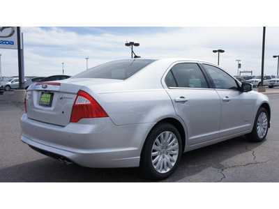 ford fusion hybrid 2012 silver sedan hybrid 4 cylinders front wheel drive automatic 79407
